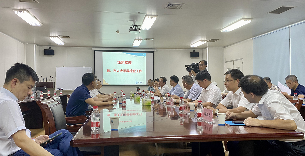 省人大李學(xué)忠副主任來新開展土壤污染防治法執(zhí)法檢查.jpg